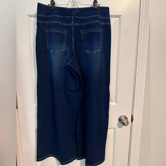 Halara Flex™ High Waisted Pockets
Baggy Wide Leg Washed Casual - Picture 3 of 4